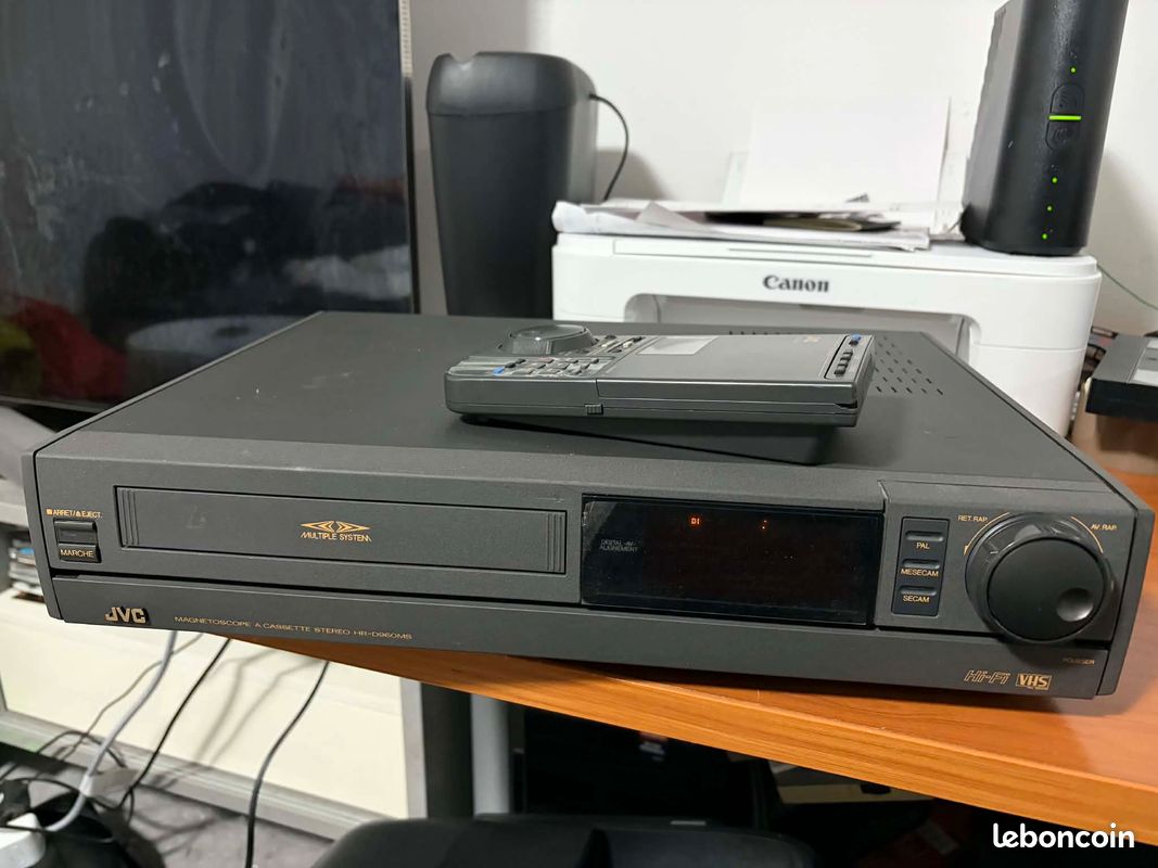 JVC HR-J660MS Magnétoscope VHS avec télécommande Tres Bon