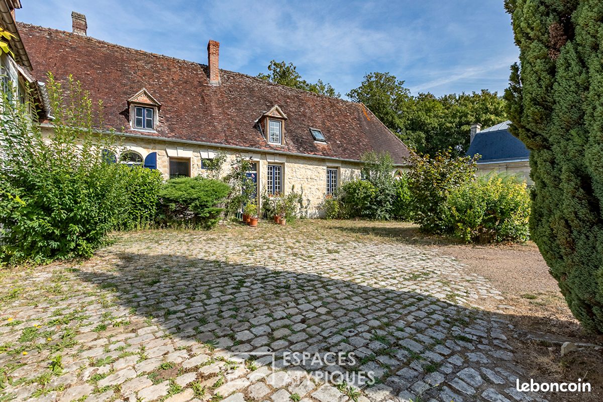 Maison 5 pièces 145 m² · à Clermont · 145 m² · 400 000 €