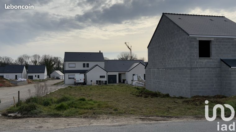 Terrain 309 m² PLUVIGNER