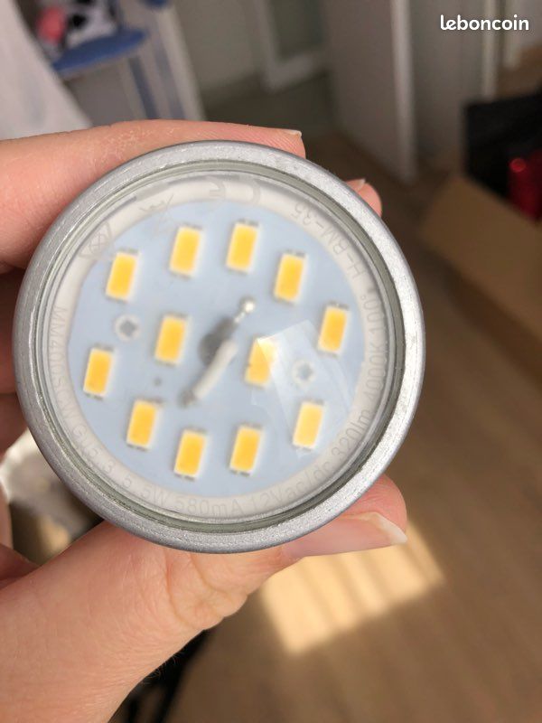 Ampoule Led GU5.3 xanlite 5,5w 4000k angle 100 (image 1)