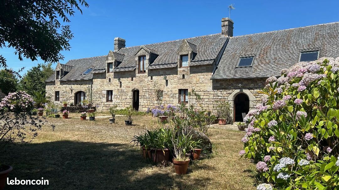Maison 12 pièces 225 m² · à Combrit · 225 m² · 576 990 €