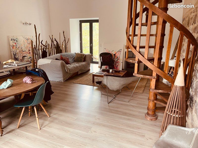 Maison 4 pièces 120 m² · à Nozières · 120 m² · 780 €