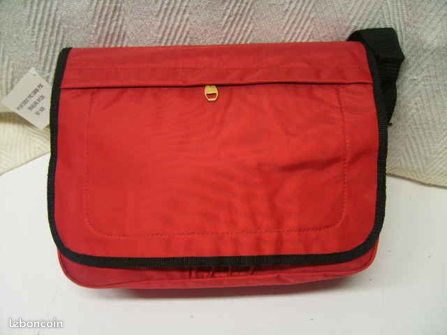 Sac bandoulière gibecière rouge 