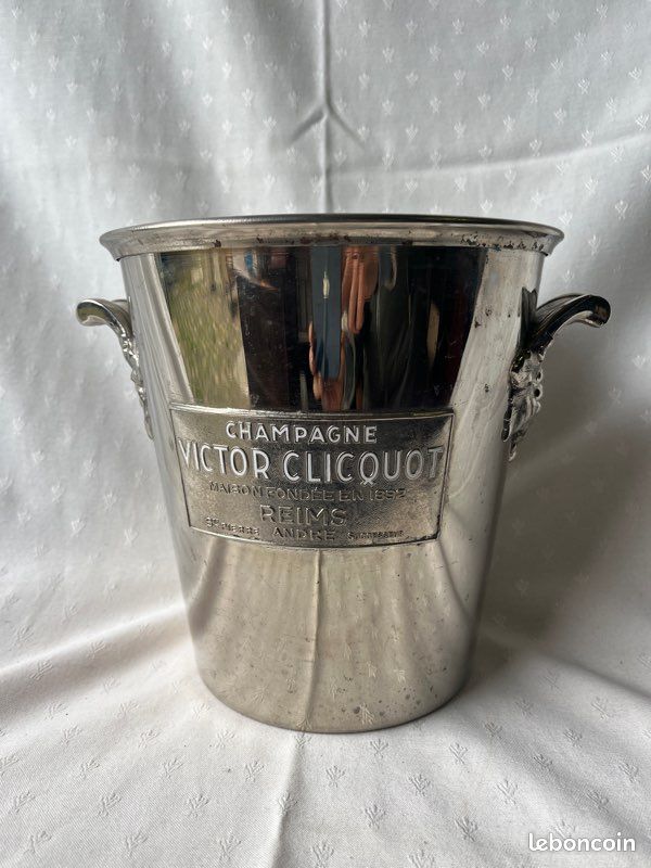 ancien seau champagne Veuve Clicquot Ponsardin VCP logo