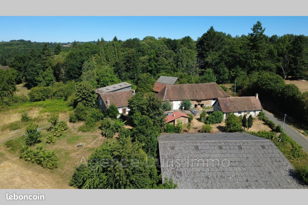 Maison 8 pièces 220 m² · à Coussac-Bonneval · 220 m² · 265 500 €
