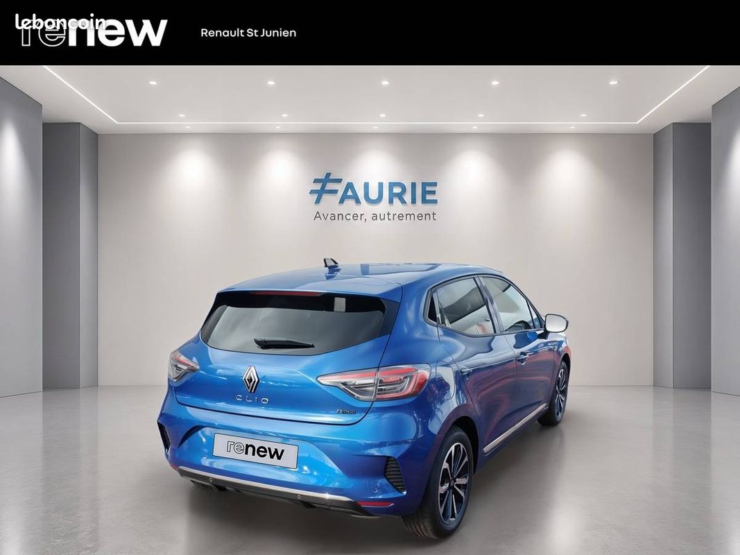 RENAULT Clio E-Tech full hybrid 145 ch GSR2 Techno (image 5)