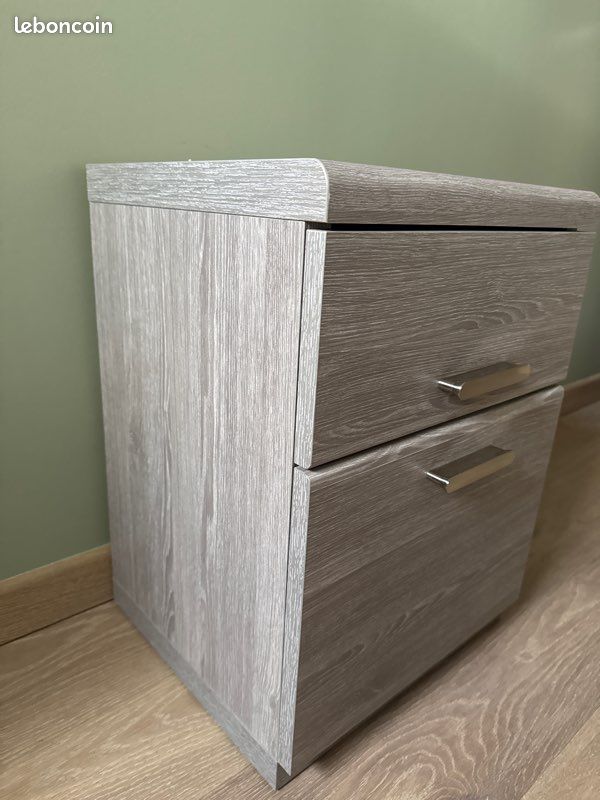 URGENT Table de chevet neuve haut de gamme – Chêne argenté – 2 tiroirs ✨ (image 2)