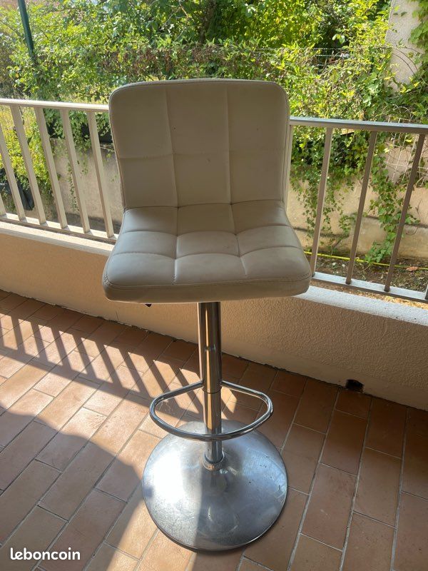 Tabouret de bar (image 1)