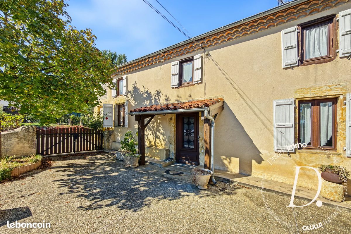 Maison 8 pièces 218 m² · à Vic-Fezensac · 218 m² · 237 000 €