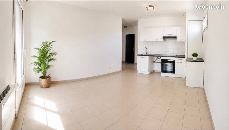 Appartement 2 pièces 45 m² · à Vitrolles · 45 m² · 900 €
