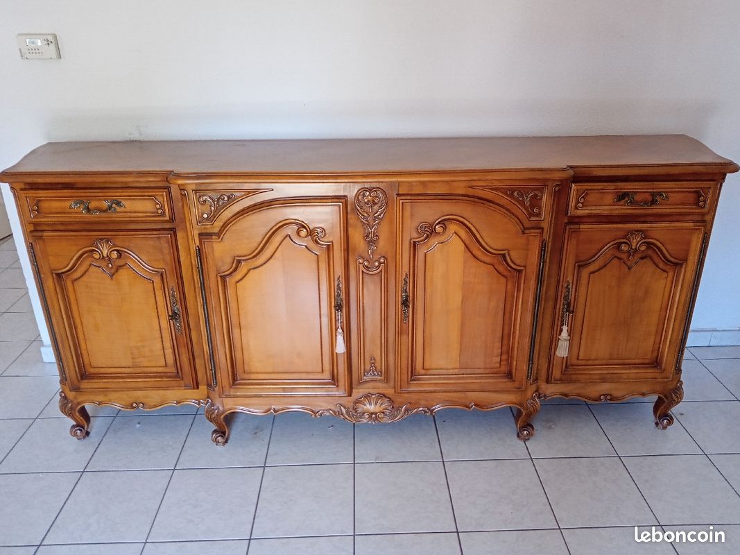 Buffet ancien en merisier (image 1)