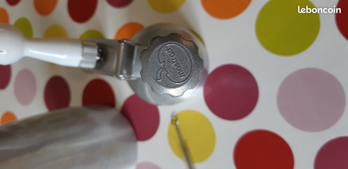 Mini syphon Mastrad pour mousses (image 4)