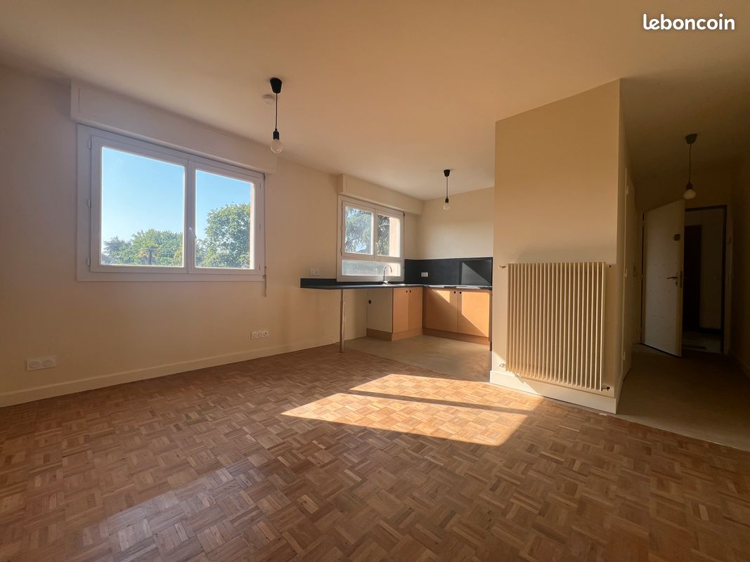 Appartement 1 pièce 28 m² · à Pau · 28,4 m² · 450 €