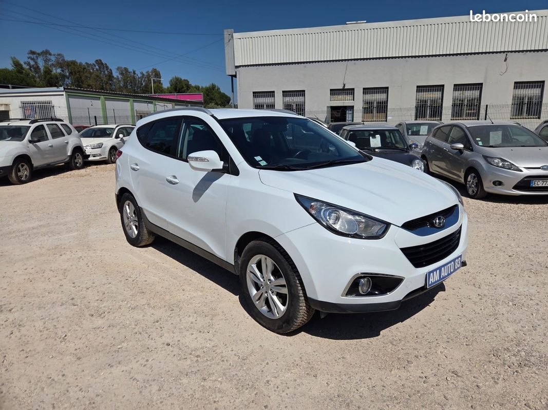 HYUNDAI ix35 1.7 CRDi 115 2WD Pack Confort (image 2)
