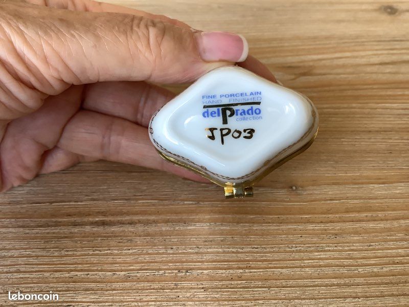 Petite boîte à bijoux en porcelaine où pilulier delprado (image 6)