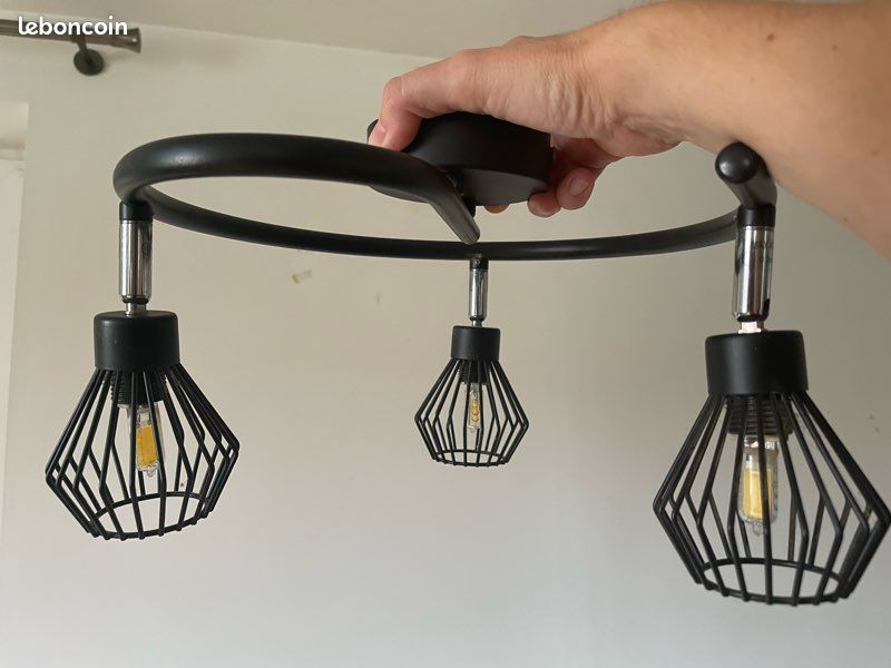 Plafonnier 3 leds (image 1)