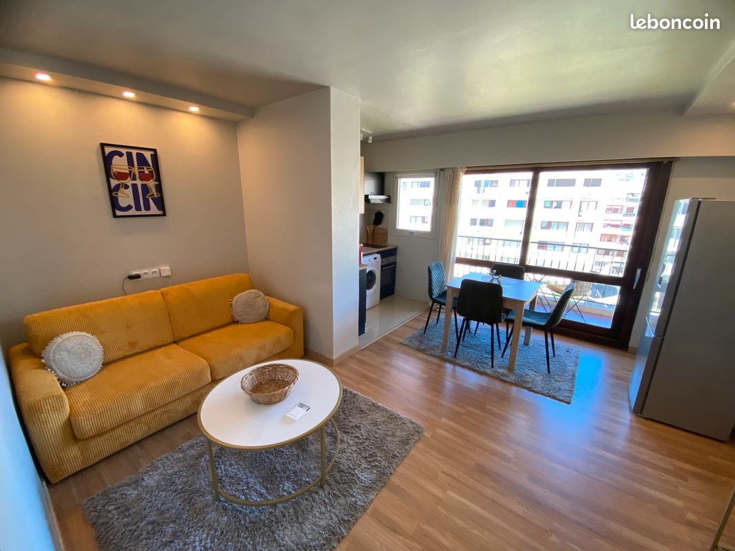 Appartement 1 pièce 25 m² · à Cannes · 25 m² · 900 €