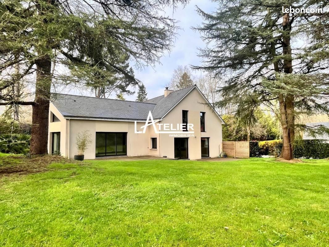 Maison 8 pièces 230 m² · à Sautron · 230 m² · 795 000 €