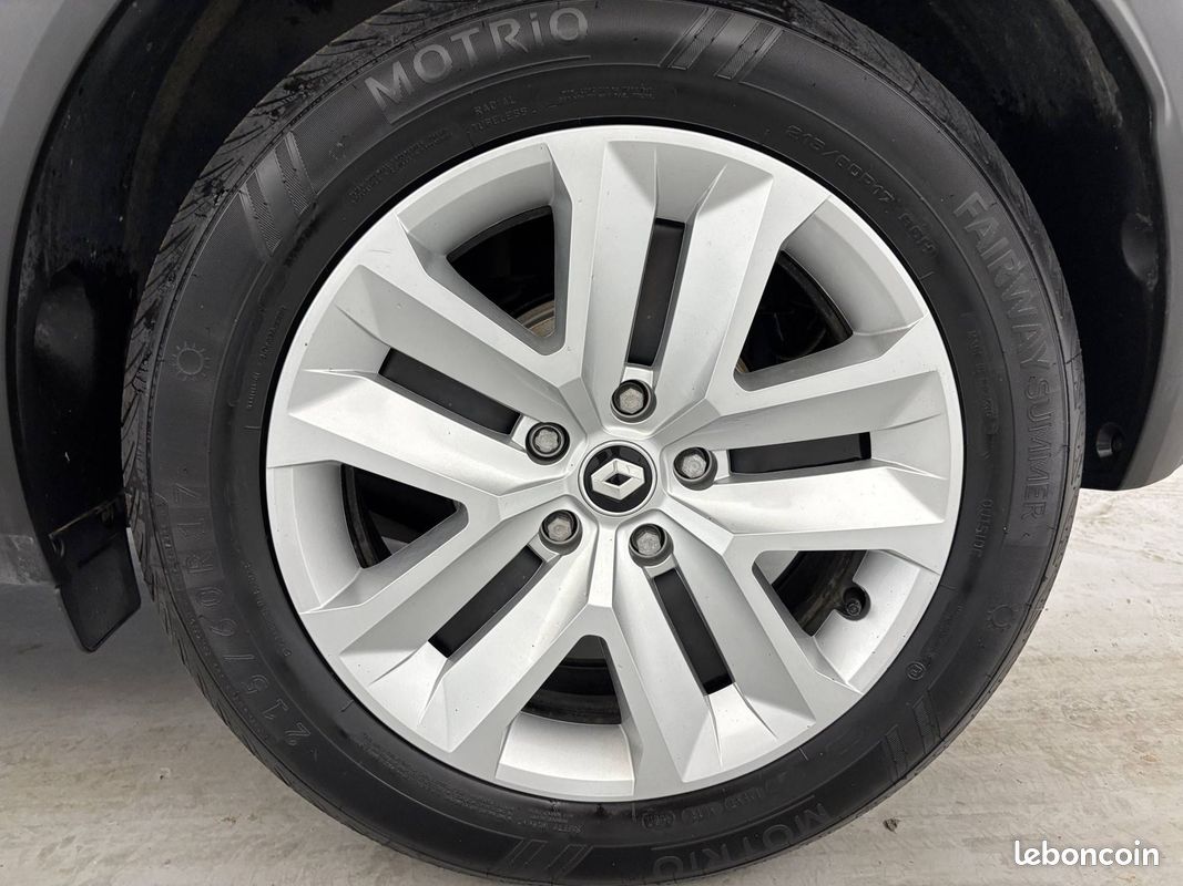 RENAULT Captur E-Tech 145 - 21 Business (image 20)