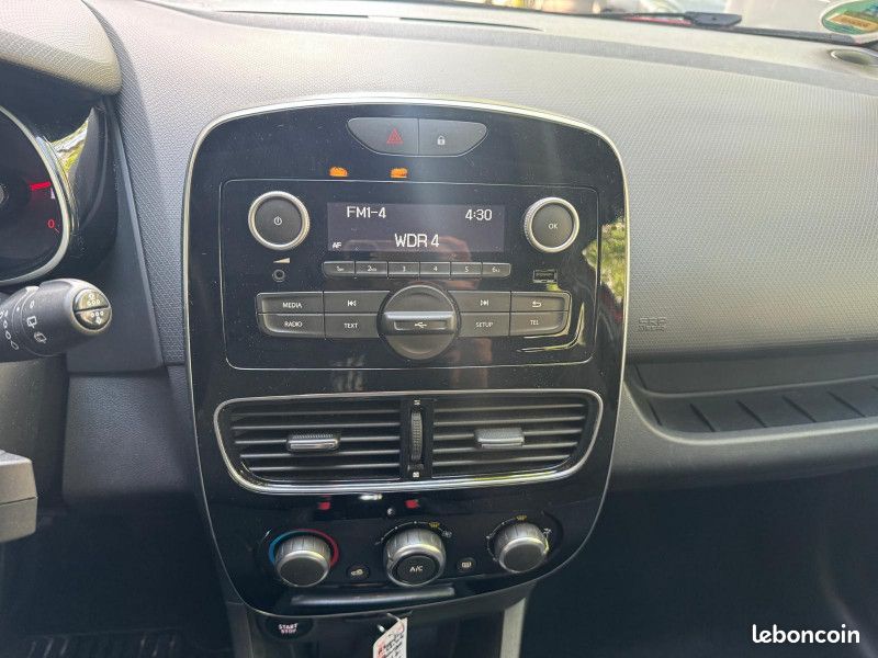 Renault CLIO IV 1.2 16V 75CH LIMITED 5P (image 5)