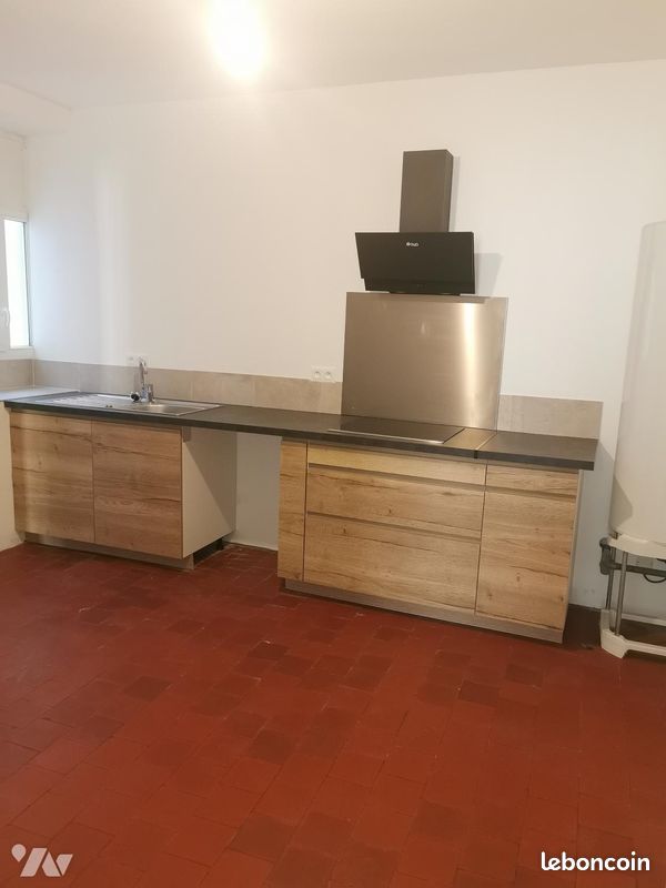 Appartement 4 pièces 80 m² · à Montélimar · 80 m² · 696 €