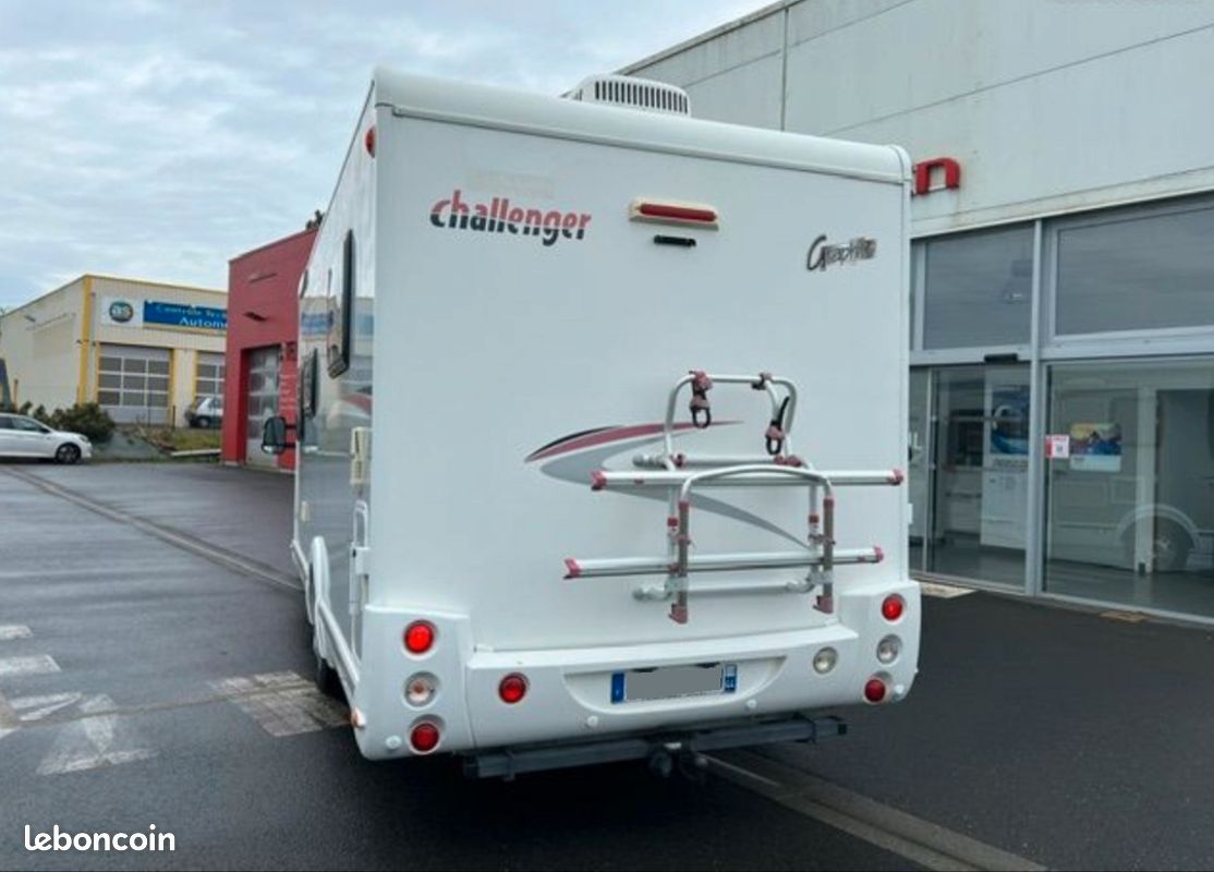 Location camping-car climatisé cabine et cellule (image 4)