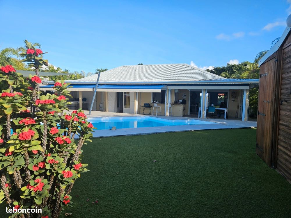 Maison 4 pièces 92 m² · à Saint-François · 92 m² · 550 000 €