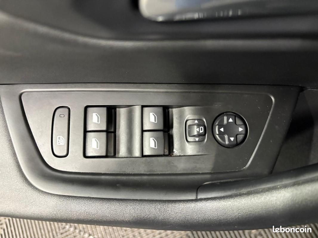 Peugeot 508 SW Allure Pack PHEV 225cv (image 20)