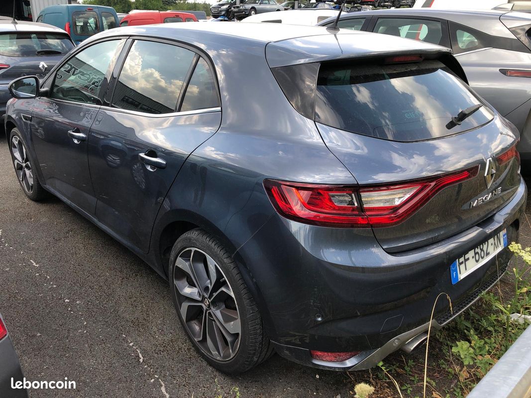 Renault Megane 1.2i 130 cv moteur HS sans procédure à vendre complète (image 3)