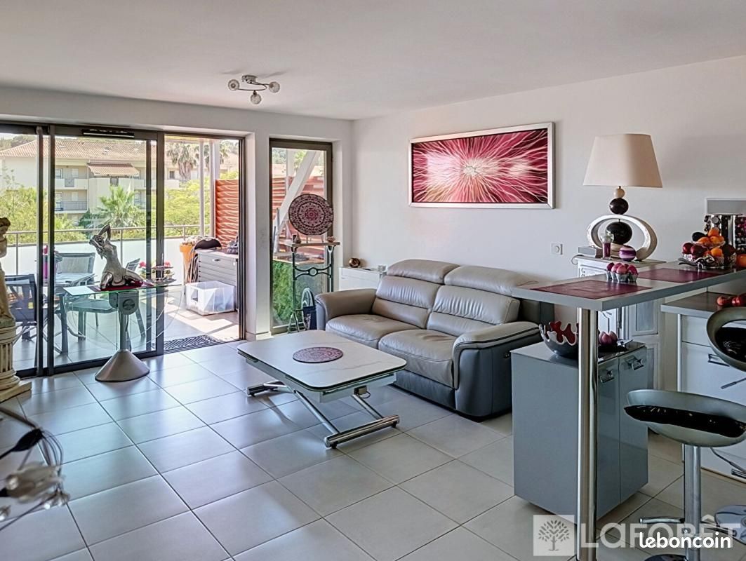 Appartement 3 pièces 65 m² · à Le Lavandou · 65 m² · 459 000 €