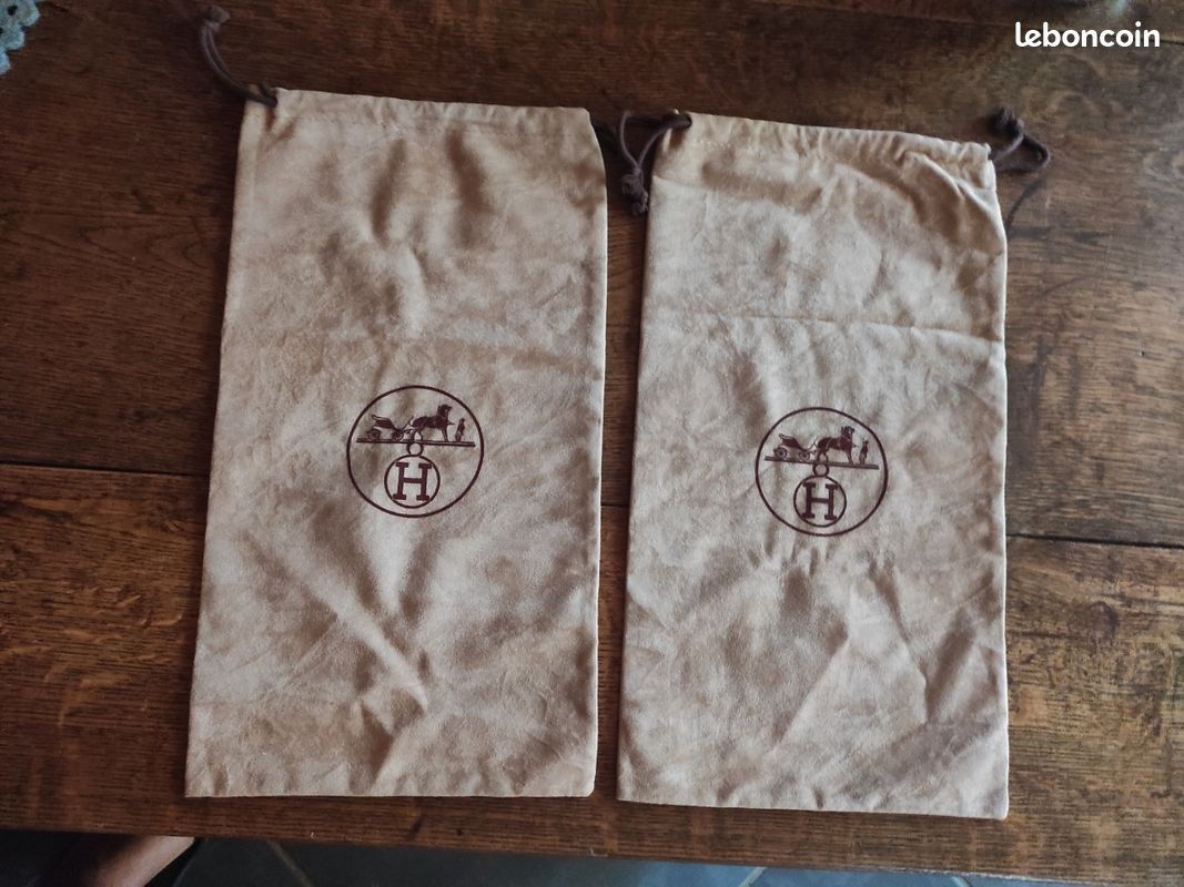 2 pochettes tissu Hermès état neuf (image 1)