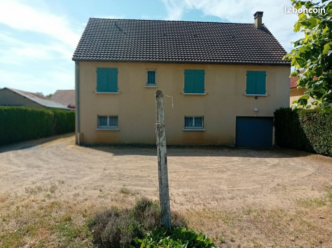 Maison 4 pièces 88 m² · à Torcé-en-Vallée · 88 m² · 135 000 €