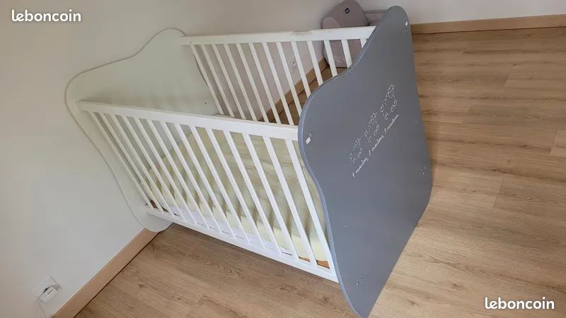 Lit et commode bébé (image 1)