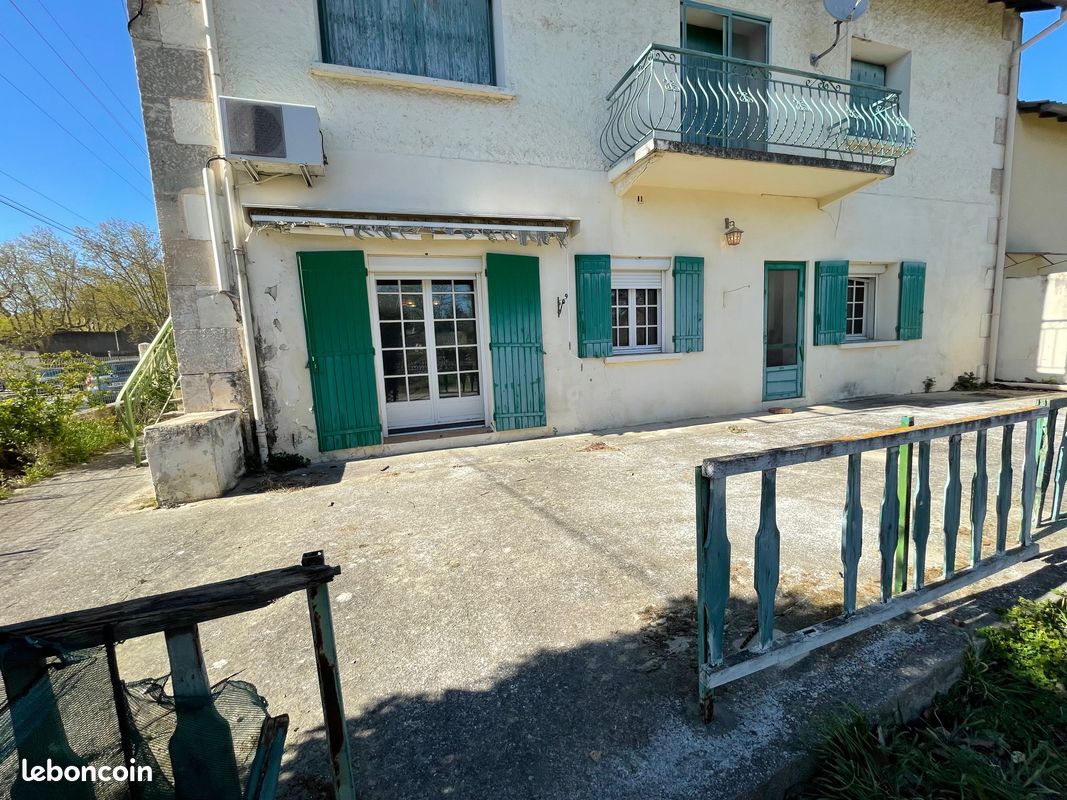 Appartement 4 pièces 136 m² · à Bellegarde · 136 m² · 185 000 €