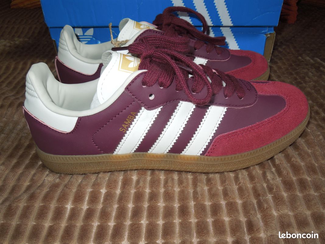 Samba Originals bordeaux Neuves pointure 38 (image 1)