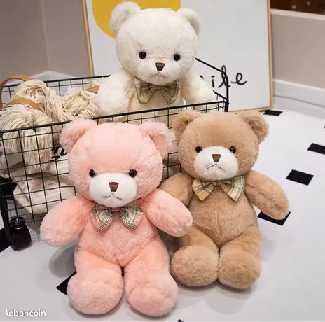 LIHIQIYA Ours en Peluche avec Rose, Cadeau Anniversaire Femme Original, 45cm Ted