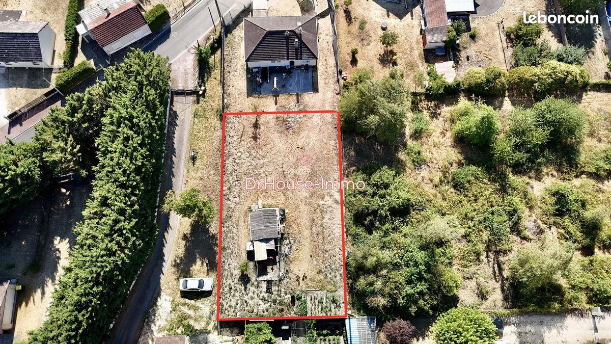 Terrain 683 m² · à Amilly · 683 m² · 42 000 €