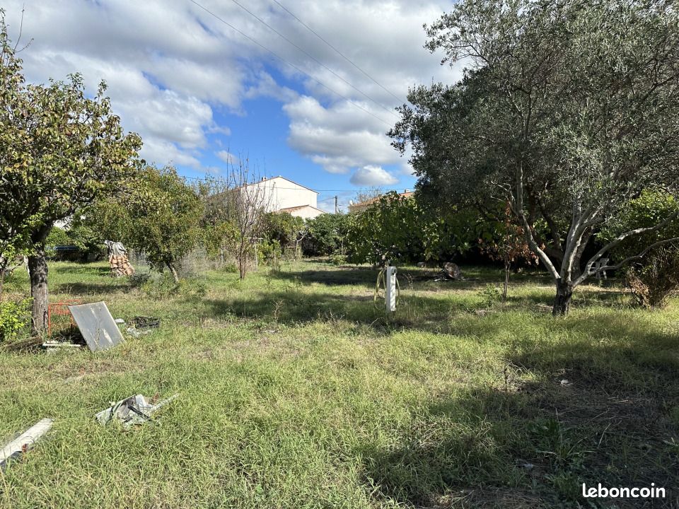 Terrain 782 m² · à La Farlède · 155 000 €