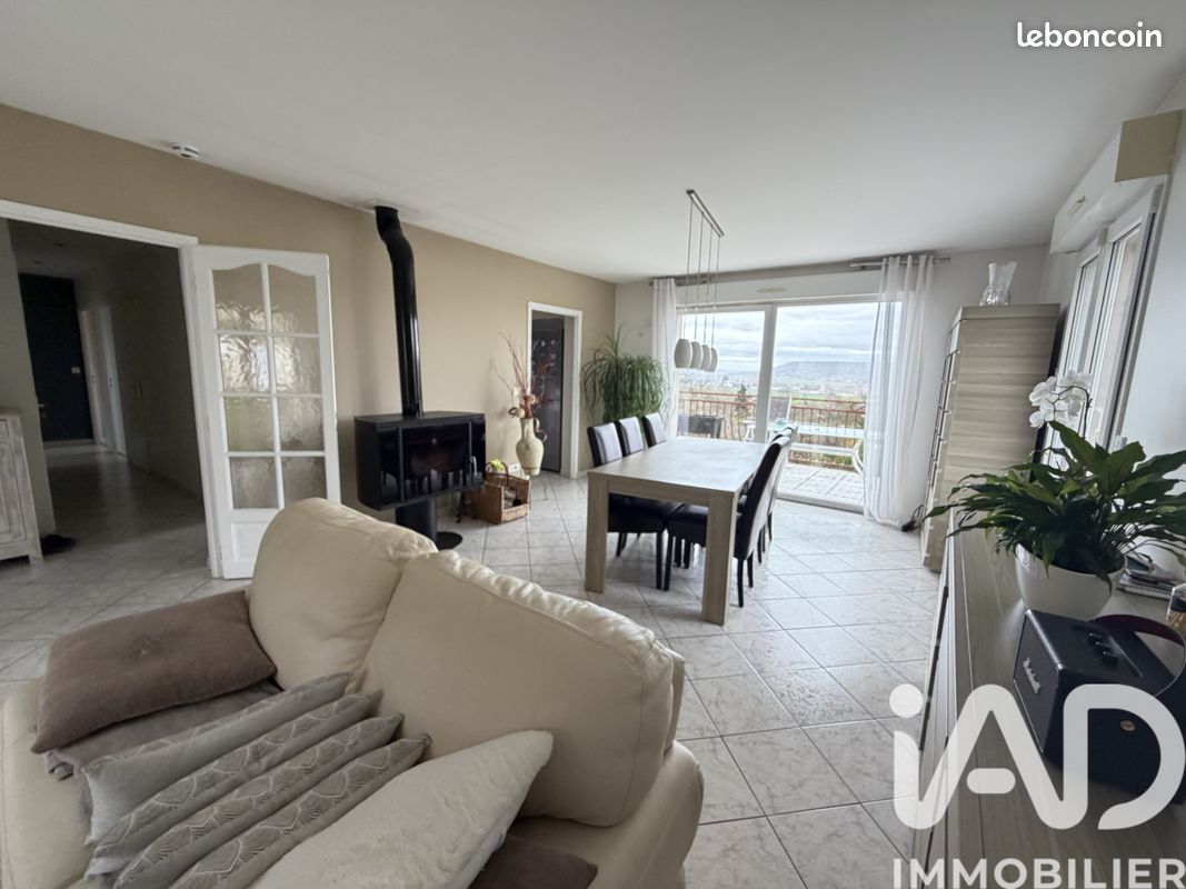 Maison 8 pièces 151 m² · à Foug · 151 m² · 265 000 €