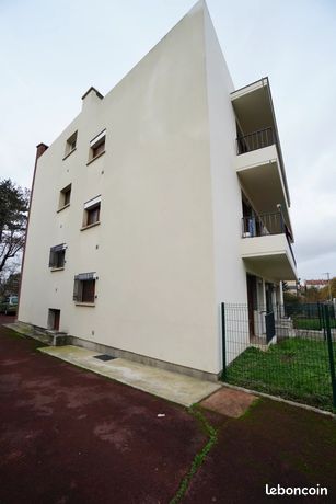 https://img.leboncoin.fr/api/v1/lbcpb1/images/89/ed/ed/89ededfd74c210436311572e15dfc3737bcdf41b.jpg?rule=ad-image