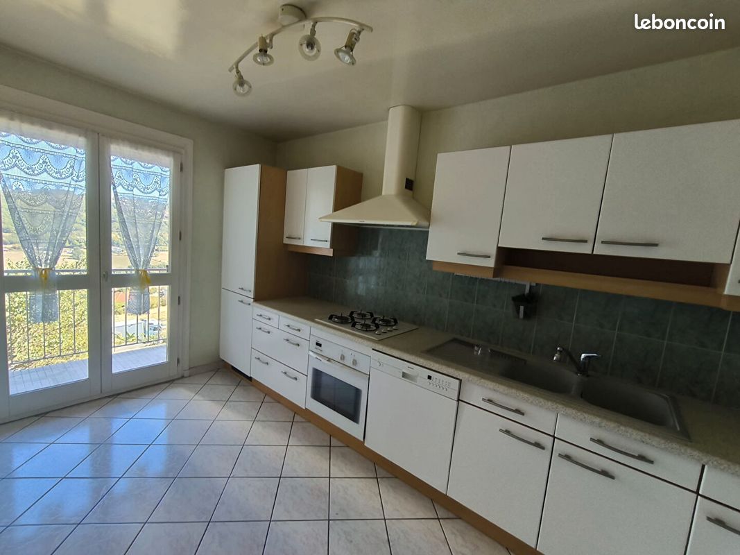 Appartement 4 pièces 78 m² · à Roche-la-Molière · 78 m² · 115 000 €