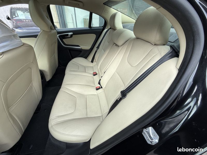 Volvo S60 D3 150CH KINETIC BUSINESS GEARTRONIC (image 12)