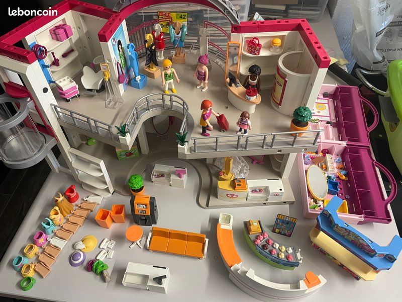 Lot playmobil centre commercial 5485 + autres (image 1)