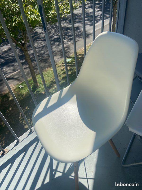 Belle Chaise jaune (image 1)