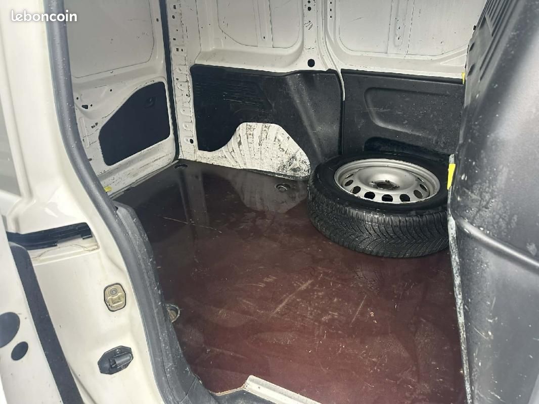 Citroën Berlingo Taille M BlueHDi 100 SetS BVM Live (image 6)