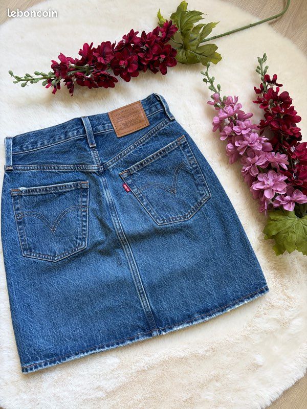 Jolie jupe Levi’s neuve T.34 (image 5)