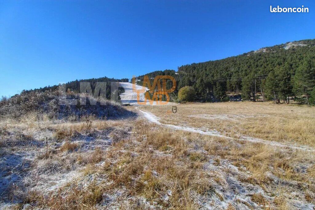 Terrain 321 m² Les Angles · 139 000 €