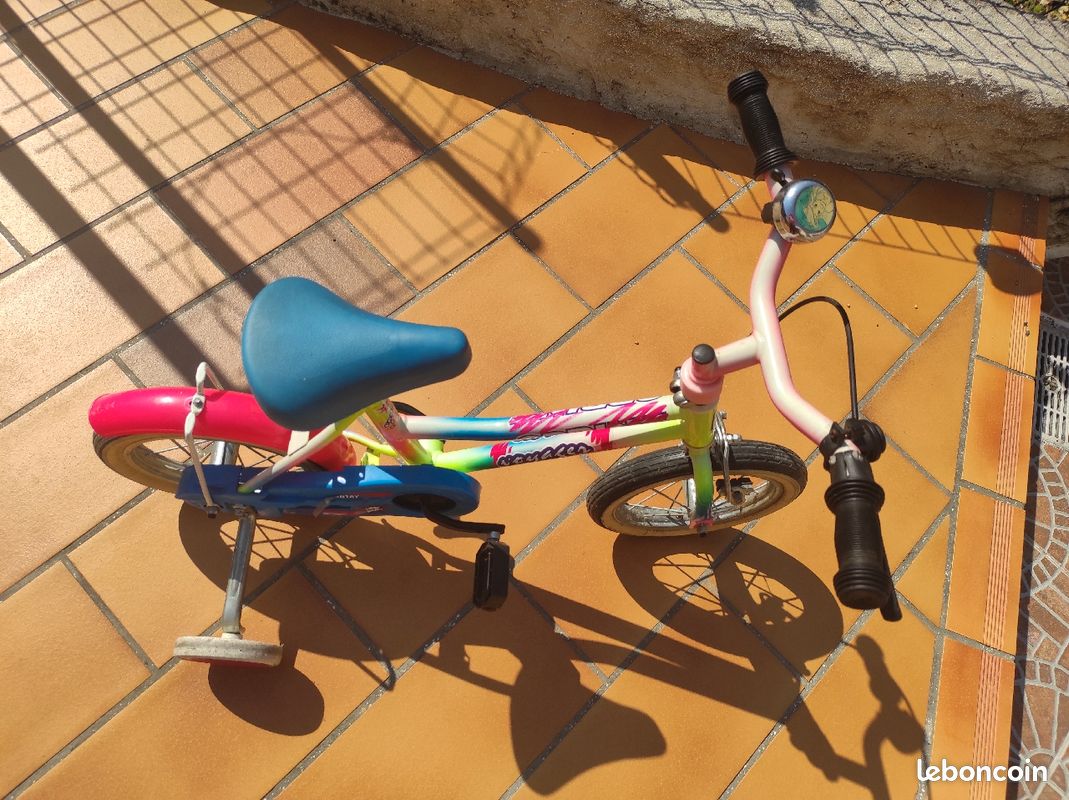 Vélo quatre roues (image 2)