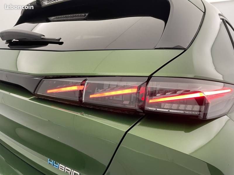 Peugeot 308 PHEV 225 e-EAT8 GT (image 24)