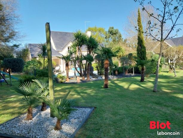 Villa 8 pièces 181 m²